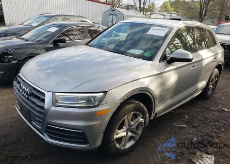 2018 Audi Q5 2.0T Premium/2.0T Tech Premium z USA, uszkodzony, nr VIN WA1ANAFY7J2169313